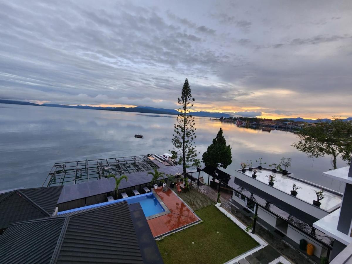 Purnama Balige Hotel Exterior foto