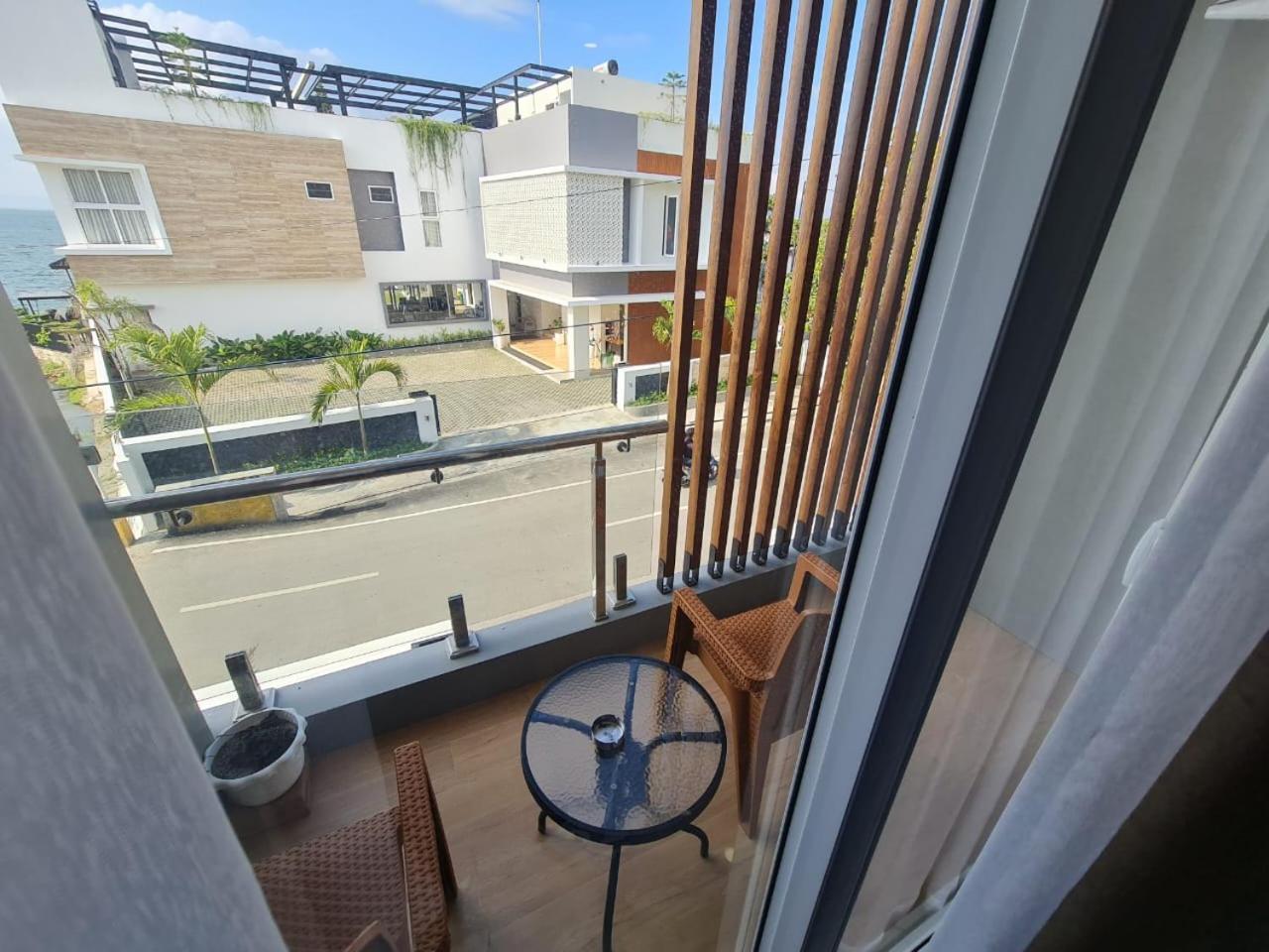 Purnama Balige Hotel Exterior foto